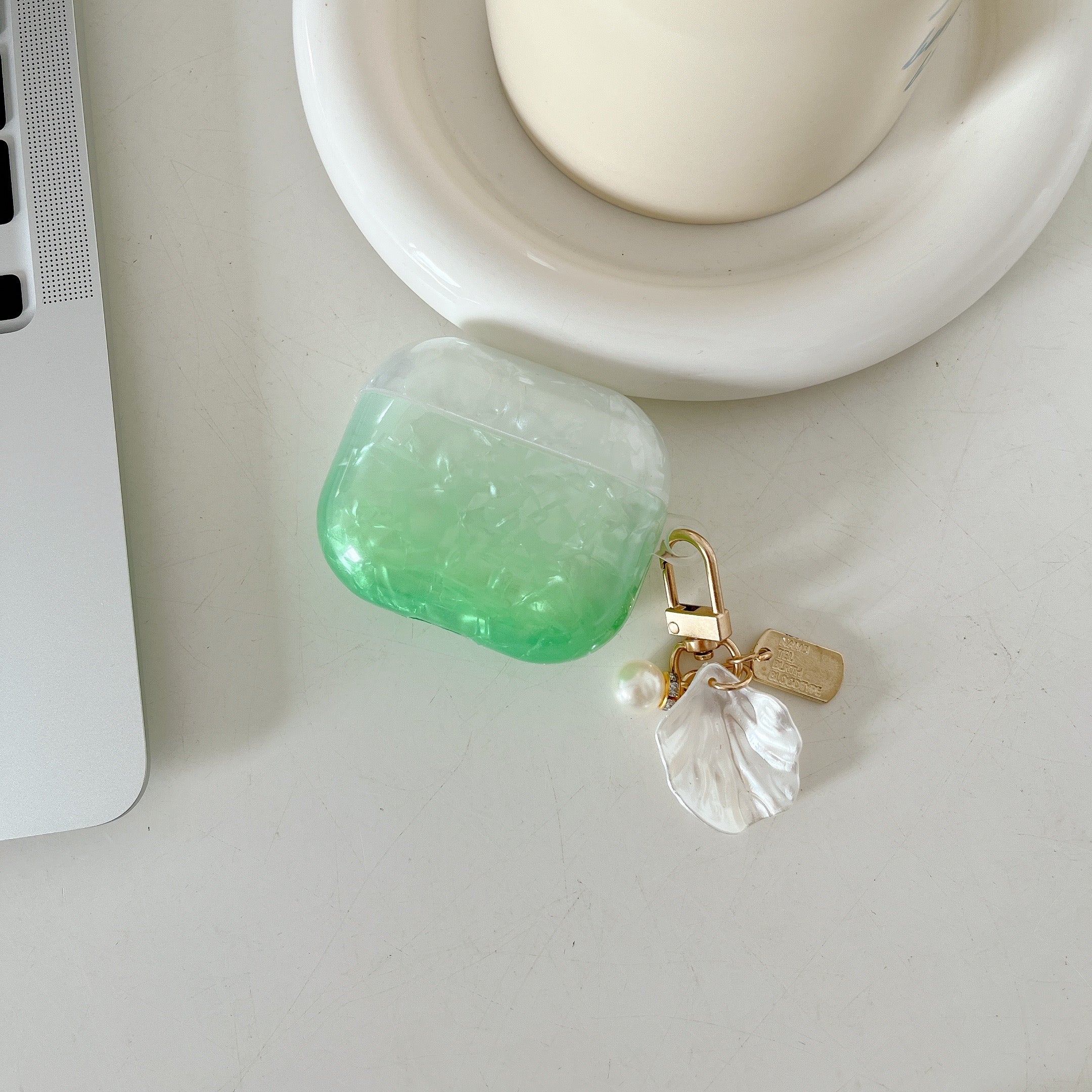 TPU Earphone Case for Apple AirPods 3 , Gradient Shell Grain Protective Carrying Cover with Shell Shape Pendant - Green TPU Earphone Case for Apple AirPods 3 , Gradient Shell Grain Protective Carrying Cover with Shell Shape Pendant - Green